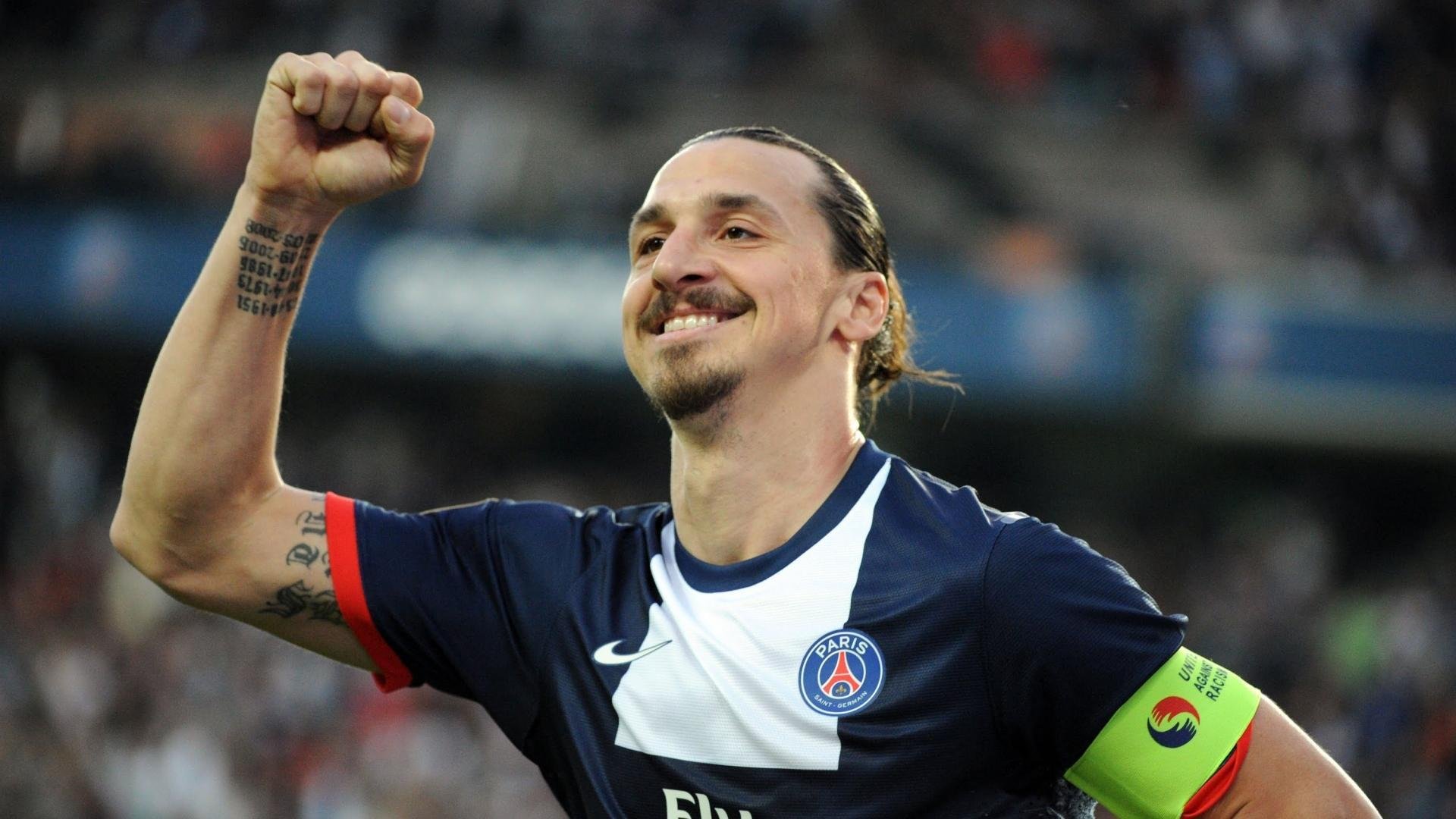 开云下载-从NBA角色球员到欧冠杀神，范弗利特如何完成降维打击？